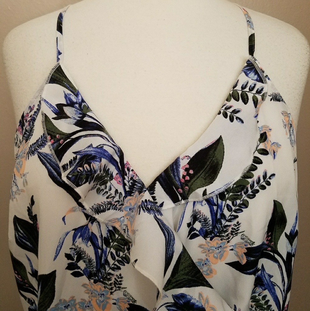 🌿 14TH & UNION RUFFLE TRIM SURPLICE CAMI TOP - Picture 4 of 7